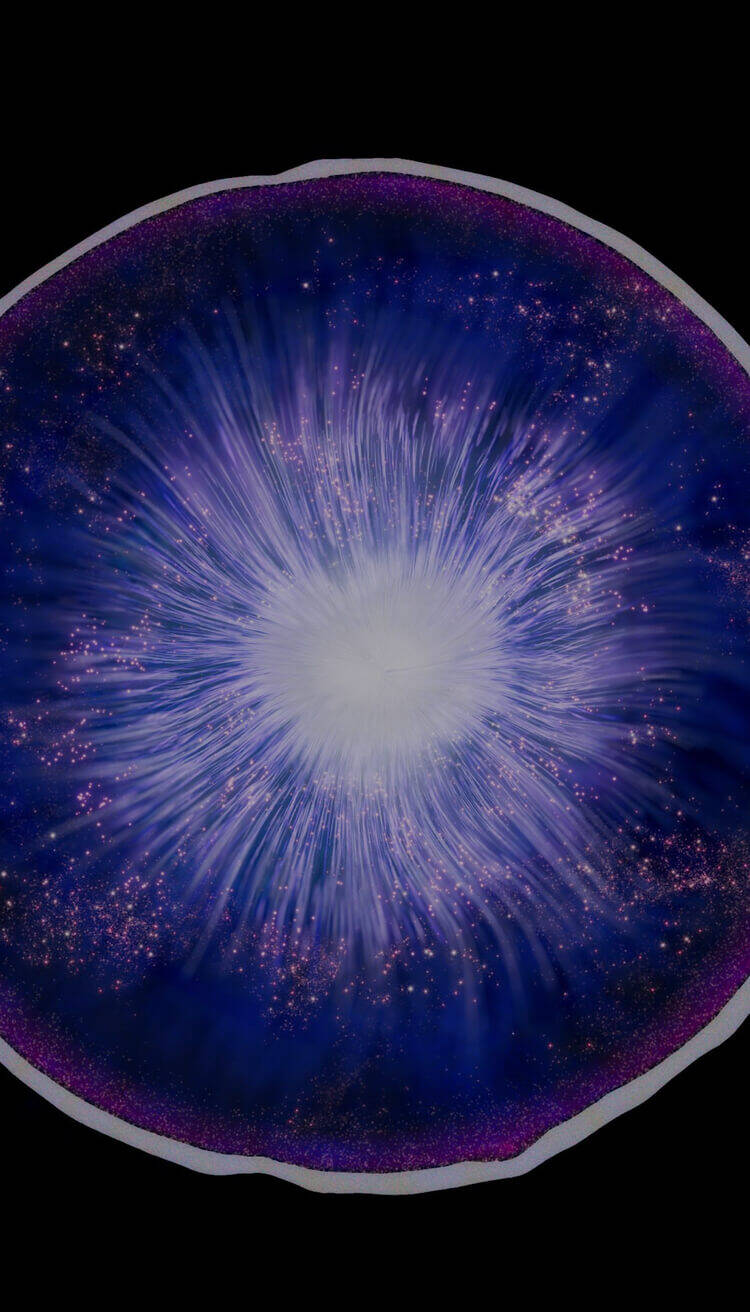 Image abstraite representant un effet lumineux en spirale de couleur violet et blanche sur fond noir.