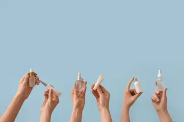 Ne pas utiliser de nettoyants agressifs, ni d'exfoliants abrasifs