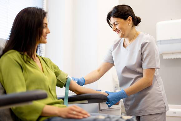 Appliquer des soins et des traitements medicamenteux